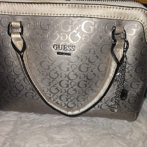 GUESS HANDBAG - Picture 1 of 5